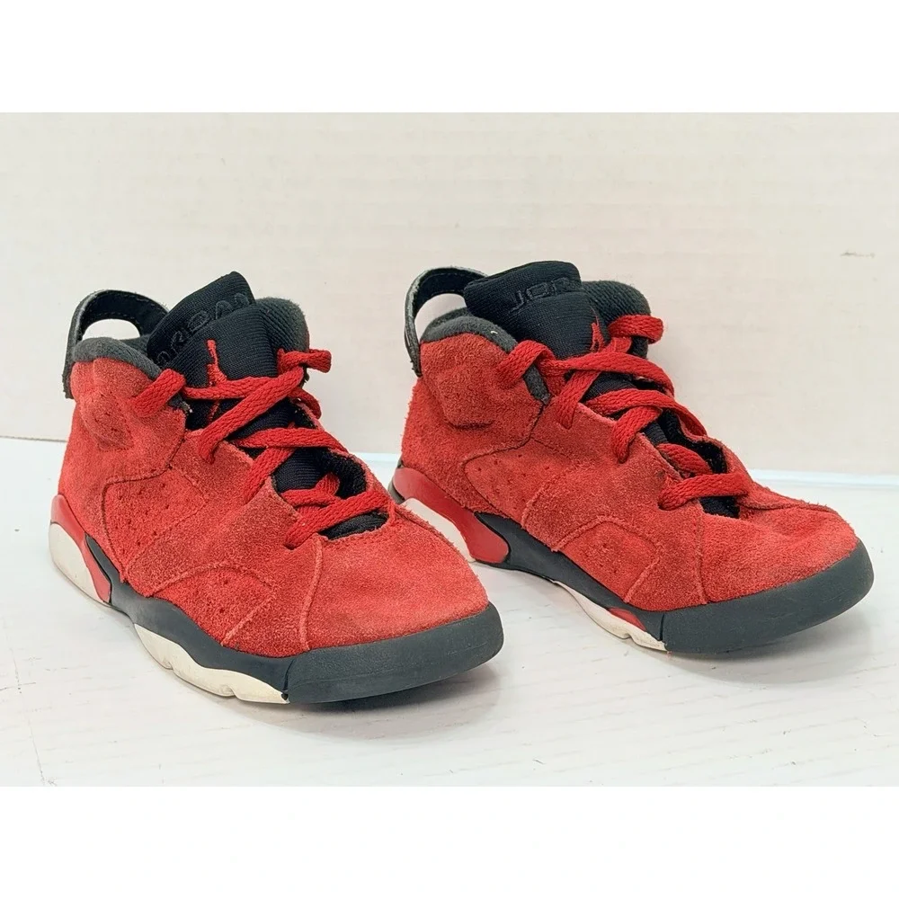 Nike Air Jordan 6 Retro Toro Boys Size 10C Red Athletic Shoe Sneakers DV3606-600